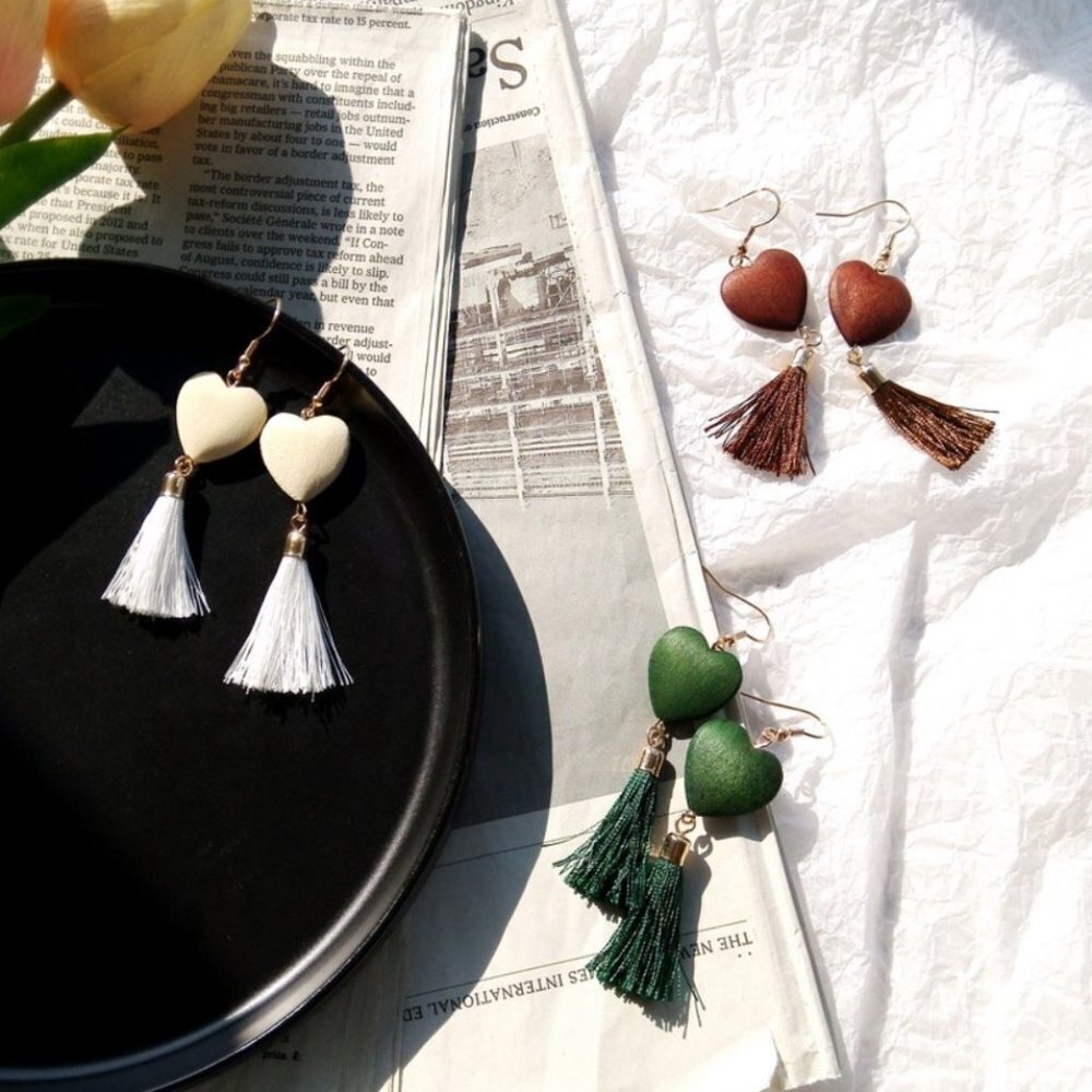 Heart love earrings jewelry fashion dangle drop beige brown green tassel gold
